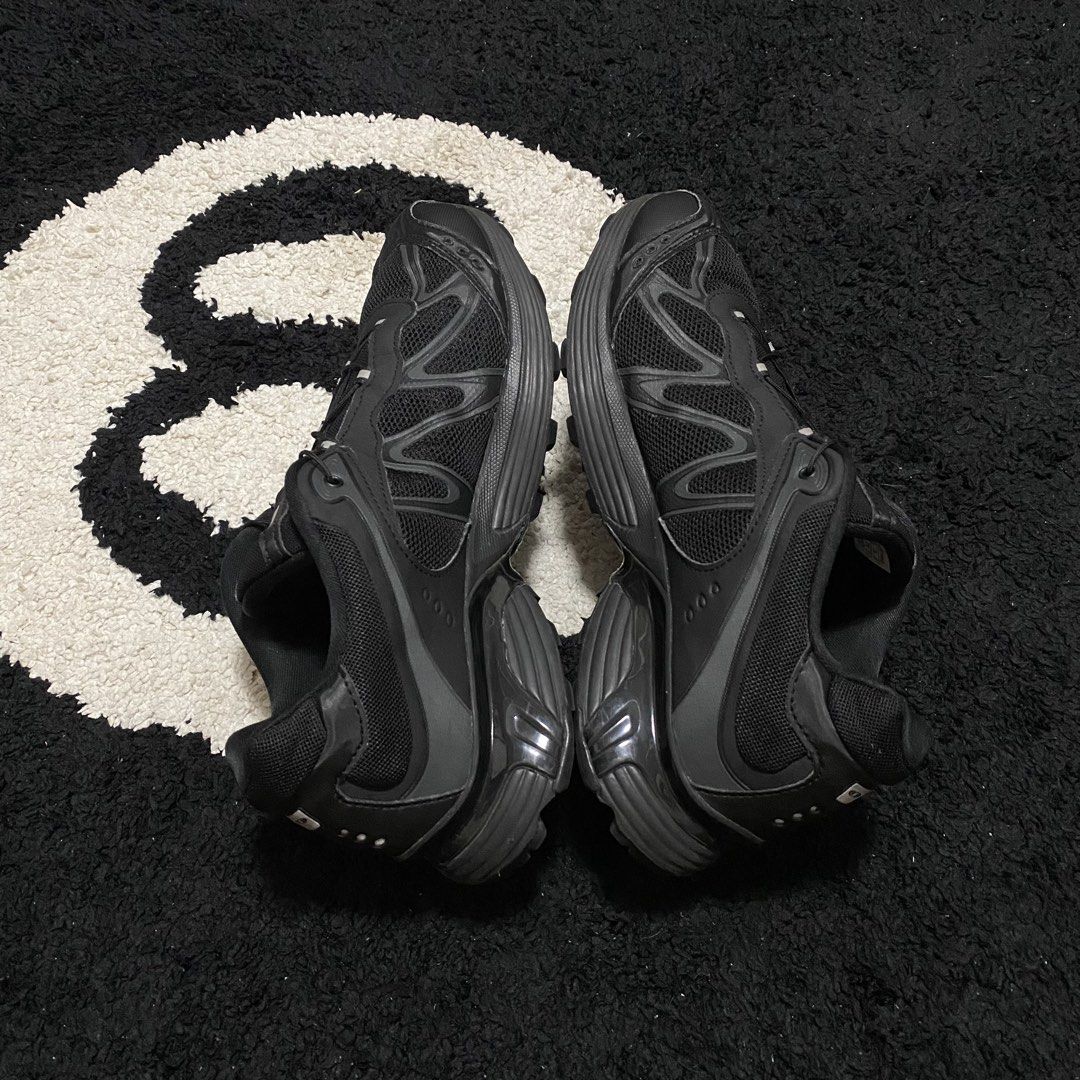 Salomon XT Whisper (Category: Sneakers) located in Danao, Cebu. Submitted by sneaks_cebu (Listing ID 1468400349, Image 3). Description: Salomon XT-Whisper Size 9.5us 27.5cm -minor mesh Php 2,850.