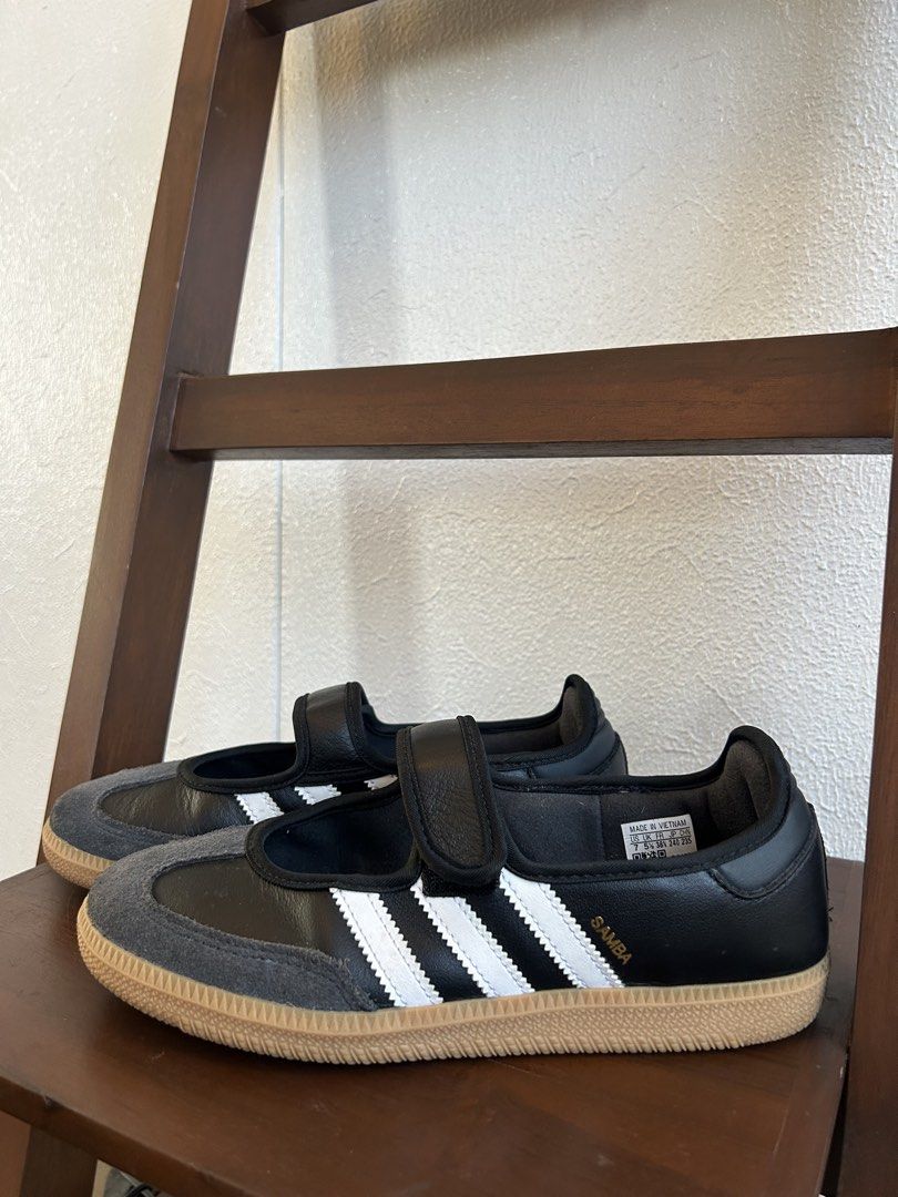 Samba Mary Janes (Category: Sneakers) located in Quezon City. Submitted by patvluspo (Listing ID 1468347868, Image 2). Description: .