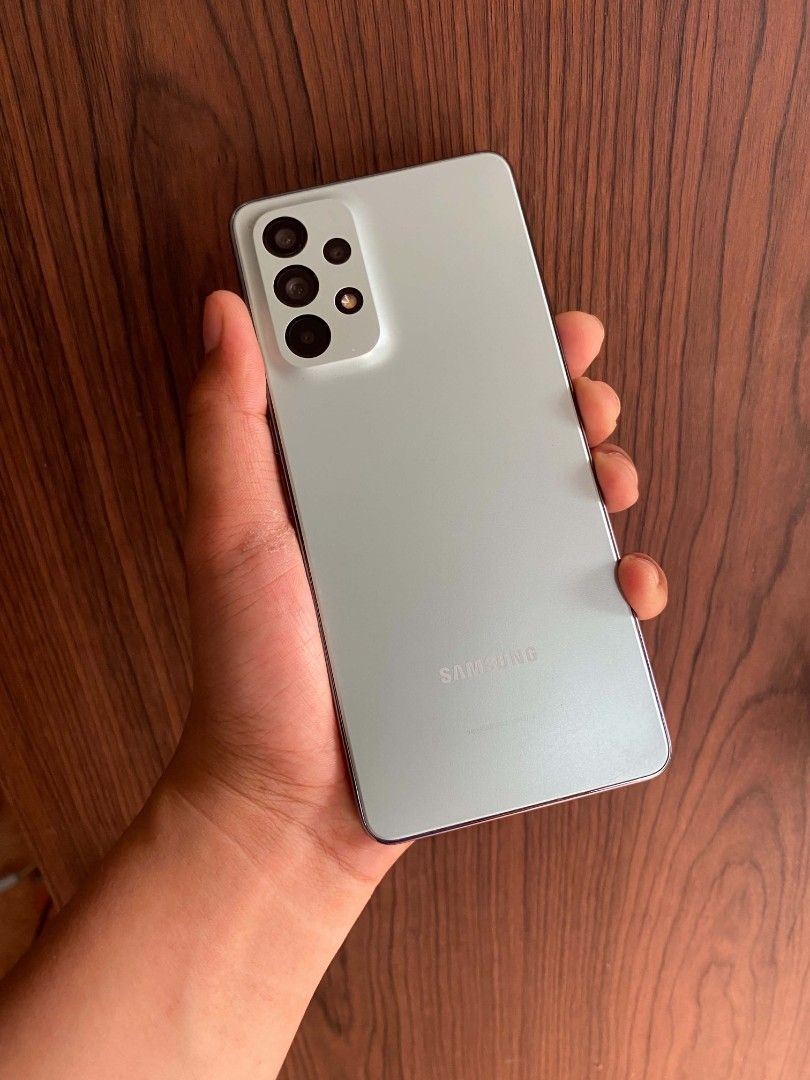 SAMSUNG A73 5G (Category: Samsung) located in Dasmarinas. Submitted by kevin.me (Listing ID 1468402201, Image 2). Description: 📱 FOR SALE: SAMSUNG GALAXY A73 5G 🔥 💰 Price: 7000 (Negotiable) 📌 Specifications & Details: ✅ 8GB RAM + 256GB Storage ✅ Makinis pa ang unit ✨ ✅ Goods for gaming 🎮 ✅ Great for taking pictures 📸 ✅ With case and tempered glass ❌ No charger included ⚠️ ISSUE: Fingerprint scanner lang. Bukod doon, wala nang ibang issue (a