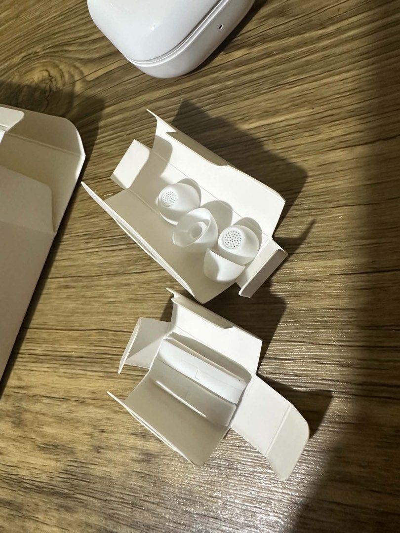 Samsung Galaxy Buds Core True Wireless Earbuds (Category: Earphones) located in Santa Rosa. Submitted by omnicronzxc (Listing ID 1468461119, Image 3). Description: Samsung Galaxy Buds Core Active Noise Cancellation Wireless Earbuds Opened for testing only Unused rfs: apple user santa rosa laguna location can ship via lalamove or jnt 1500 only srp is 2,690 Key Specifications & Features • Colors: Black and White • Design & Fit: Ergonomic silicone w