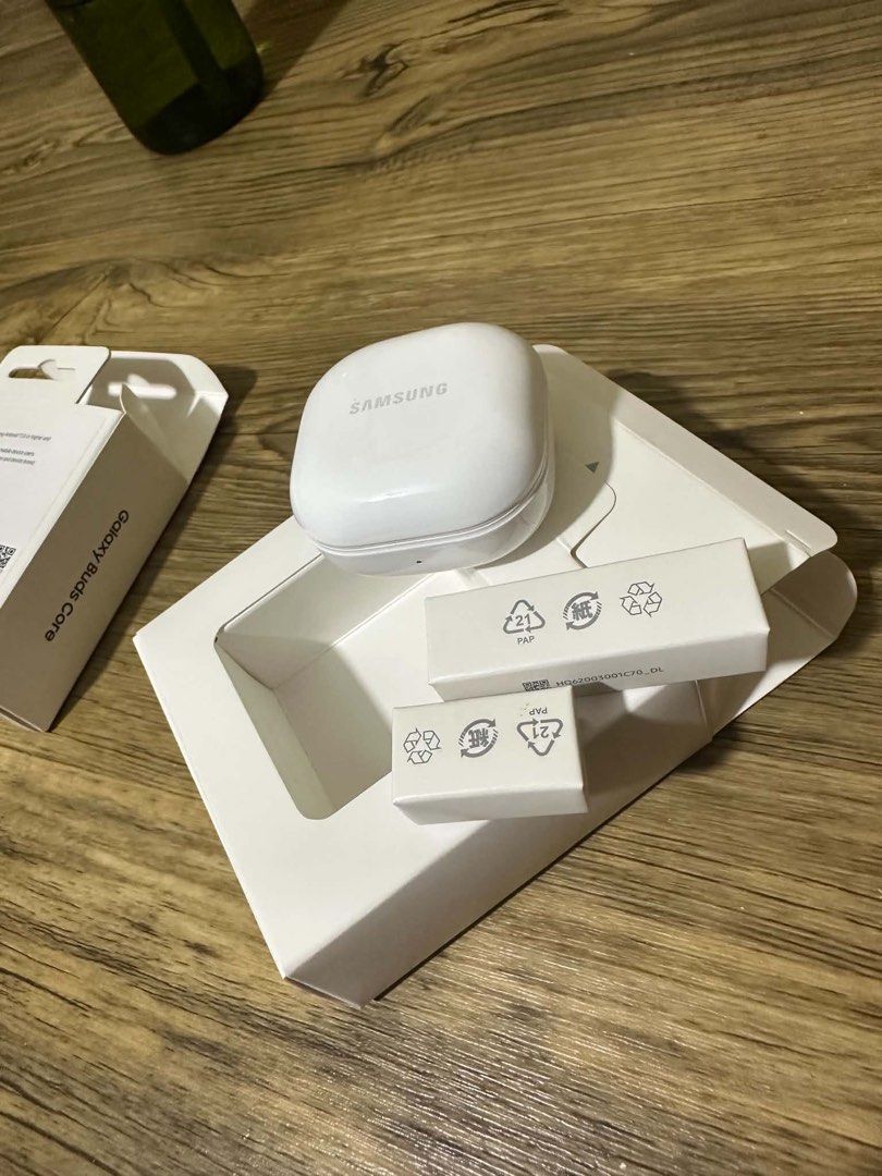 Samsung Galaxy Buds Core True Wireless Earbuds (Category: Earphones) located in Santa Rosa. Submitted by omnicronzxc (Listing ID 1468461119, Image 2). Description: Samsung Galaxy Buds Core Active Noise Cancellation Wireless Earbuds Opened for testing only Unused rfs: apple user santa rosa laguna location can ship via lalamove or jnt 1500 only srp is 2,690 Key Specifications & Features • Colors: Black and White • Design & Fit: Ergonomic silicone w