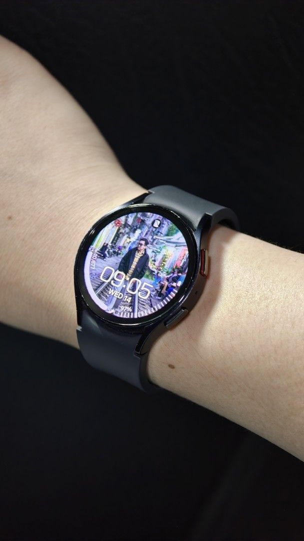 Samsung Galaxy Watch 6 (Category: Wearables & Smart Watches) located in Manila. Submitted by callmekadin (Listing ID 1468386273, Image 2). Description: FOR SALE!! Samsung Galaxy Watch 6 for P6000 ONLY! Comes with the box and freebies! For sure buyer, I will require na magvideo call muna tayo bago magmeet para masigurado na your account is legit. Meetup place: Lucky Chinatown Mall, Makati, Gateway Mall For shipping, you will shoulder the shipping 