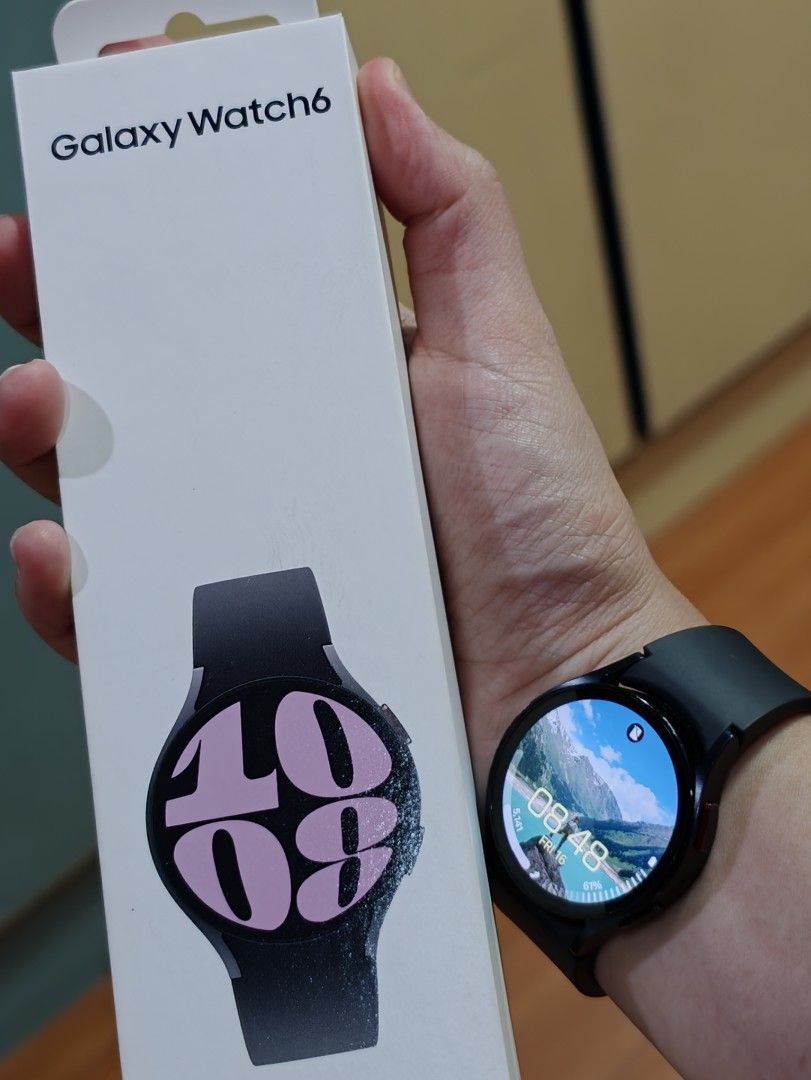 Samsung Galaxy Watch 6 (Category: Wearables & Smart Watches) located in Manila. Submitted by callmekadin (Listing ID 1468386273, Image 1). Description: FOR SALE!! Samsung Galaxy Watch 6 for P6000 ONLY! Comes with the box and freebies! For sure buyer, I will require na magvideo call muna tayo bago magmeet para masigurado na your account is legit. Meetup place: Lucky Chinatown Mall, Makati, Gateway Mall For shipping, you will shoulder the shipping 