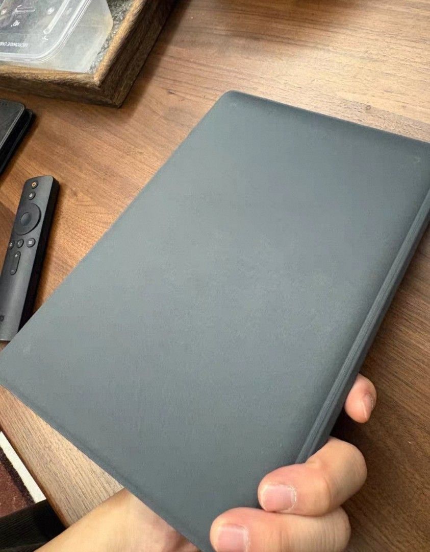 Samsung tab s5e keyboard original (Category: Others) located in Quezon City. Submitted by viflor (Listing ID 1468290548, Image 3). Description: - Original Samsung Galaxy Tab S5e keyboard and cover - Color: Dark gray - Slim, lightweight design that doubles as a stand - Fully functional keys and responsive layout - Good overall condition.