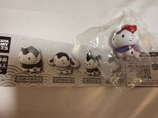 （分類：）位於 。 由 vintage_collector_vintage 提交（商品編號 1468422261，圖片 1）。簡介： 。