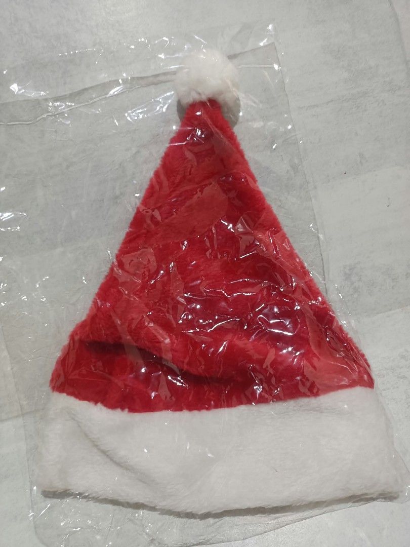 Santa Hat / Christmas Cap (Category: Looking For) located in Davao. Submitted by lotispreloved (Listing ID 1468474119, Image 1). Description: .