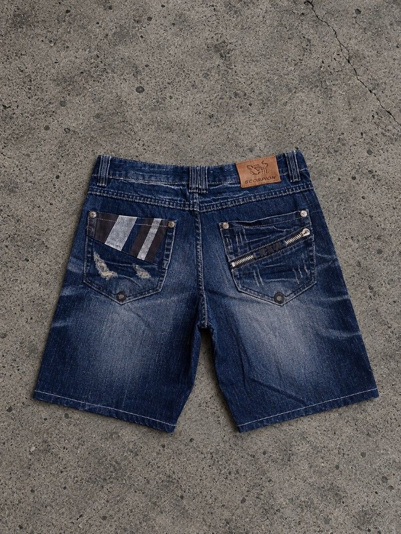 Scorpion Denim jorts Dark Wash (Category: Shorts) located in Manila. Submitted by thriftnook6111 (Listing ID 1468364486, Image 2). Description: Random Jorts Waist: 32 Length: 18 Leg Opening: 9.5 - Excellent Condition - No Issue / Color Rate 9.5/10 Mine:350+sf LOCATION 📍: Brgy Oringao Kabankalan City.