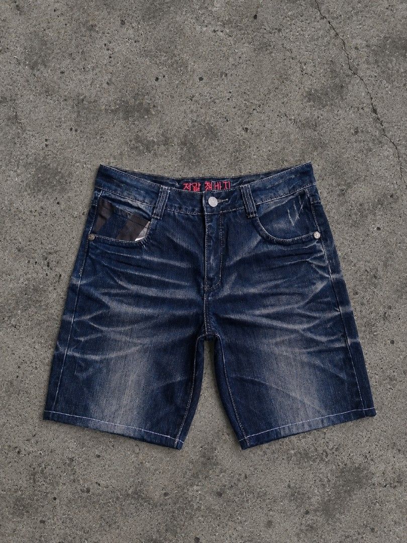 Scorpion Denim jorts Dark Wash (Category: Shorts) located in Manila. Submitted by thriftnook6111 (Listing ID 1468364486, Image 1). Description: Random Jorts Waist: 32 Length: 18 Leg Opening: 9.5 - Excellent Condition - No Issue / Color Rate 9.5/10 Mine:350+sf LOCATION 📍: Brgy Oringao Kabankalan City.