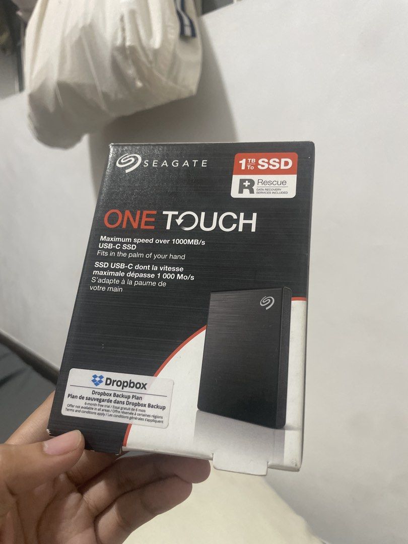 Seagate One Touch 1TB SSD USB-C (Category: Hard Disks & Thumbdrives) located in Imus. Submitted by kurtengs (Listing ID 1468480142, Image 1). Description: - Model: Seagate One Touch External SSD - Storage Capacity: 1TB - Speed: Up to 1000MB/s via USB-C connection - Design: Compact, lightweight, and fits in the palm of your hand - Extras: Includes rescue data recovery services and 6-month Dropbox backup plan offer - Condition: Comes with original 
