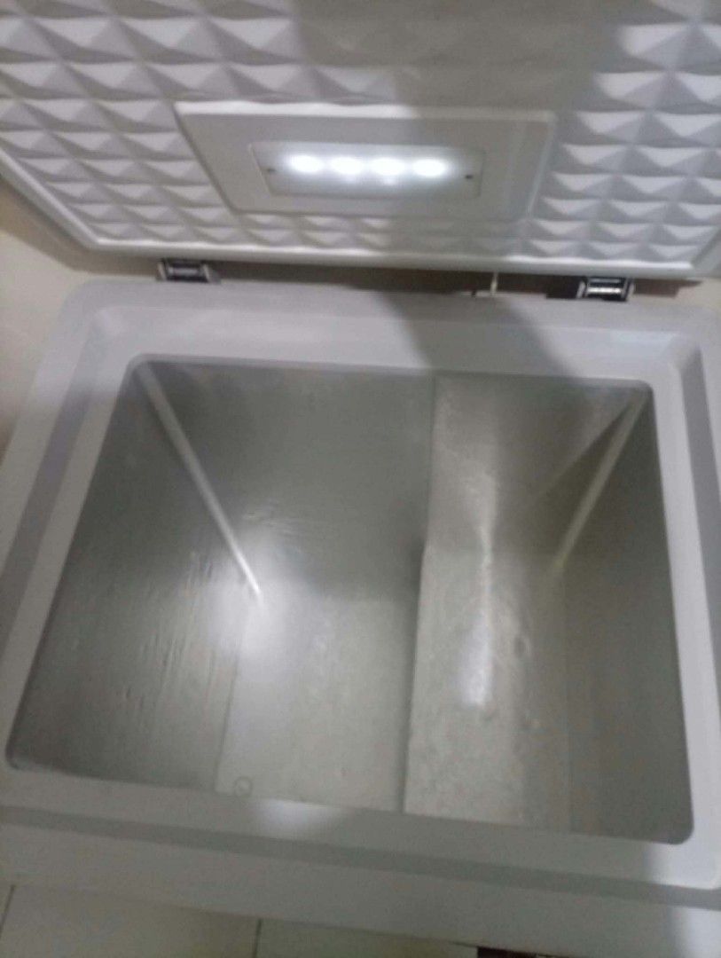Second hand chest freezer (Category: Refrigerators and Freezers) located in Marikina City. Submitted by bern08 (Listing ID 1468313496, Image 3). Description: No issue Rfs need funds Location Commonwealth qc O0en for viewing.