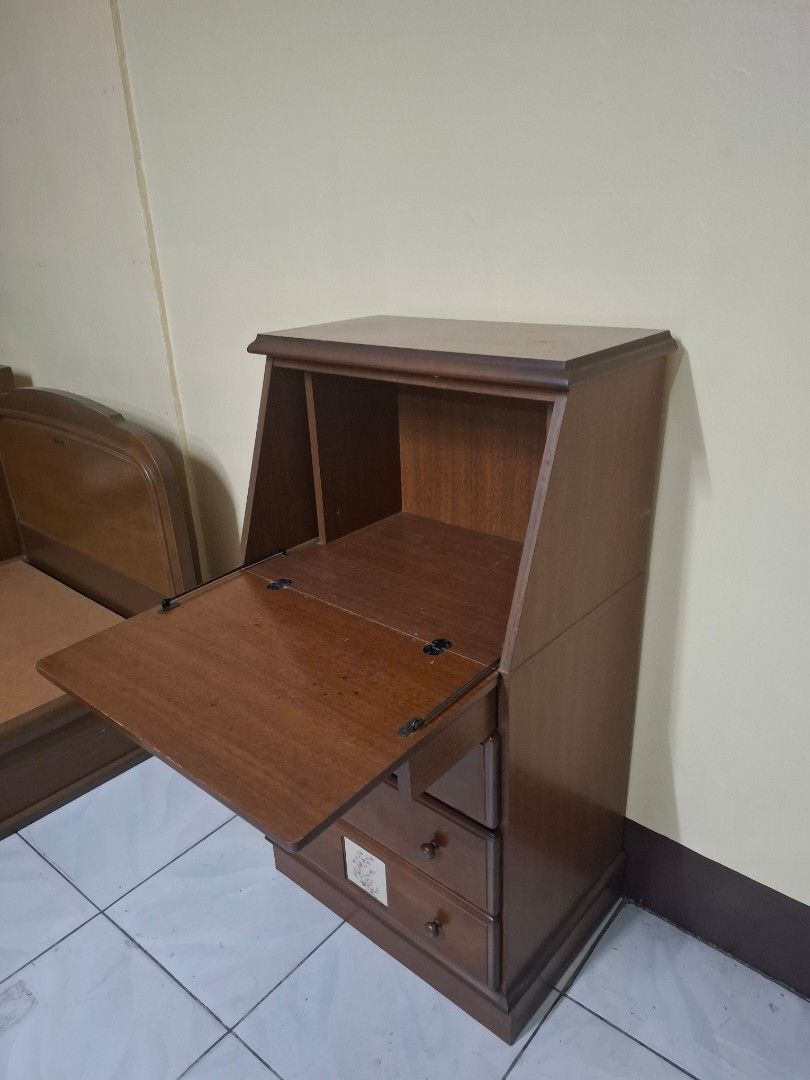 SECRETARIAL DESK (Category: Other Home Furniture) located in Manila. Submitted by mommyg08 (Listing ID 1468289101, Image 3). Description: JAPAN USED FURNITURE.