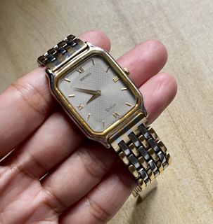 (Category: ) located in . Submitted by lovefashionstuff (Listing ID 1468323124, Image 1). Description: .