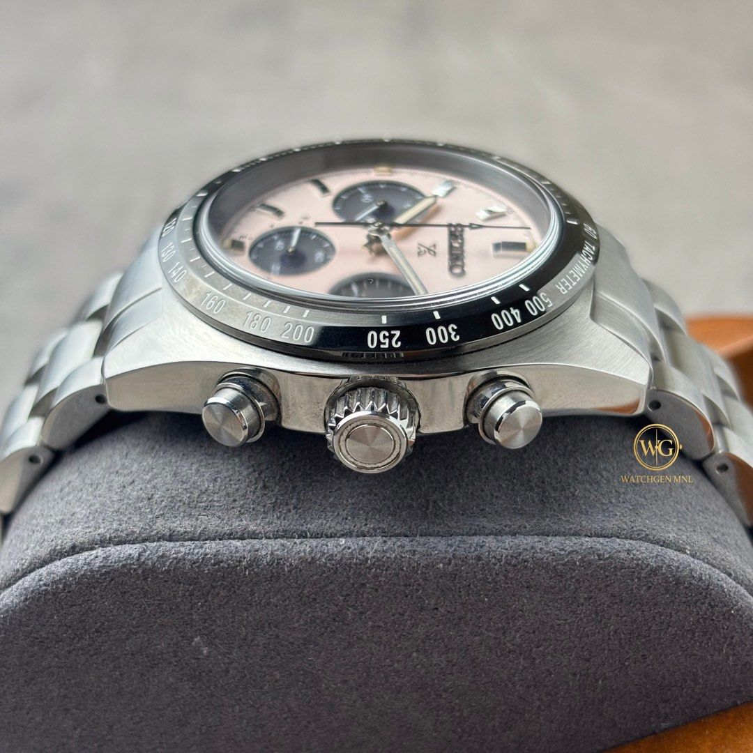 Seiko Prospex SSC963 SSC963P1 Pink Panda (Category: Men's Watches) located in Manila. Submitted by drhanlie (Listing ID 1468441639, Image 3). Description: Seiko Prospex SSC963 | SSC963P1 ⌚️ Salmon Pink Panda – Speedtimer Youngtimer FOR ONLY ₱26,990 ✅ SRP: ₱44,560 Specs: Movement: V192 Solar Chronograph Crystal: Curved Sapphire Crystal with anti-reflective coating on inner surface Case Size: 39mm Thickness: 13.3mm Lug-to-lug: 45.5mm Case Material: