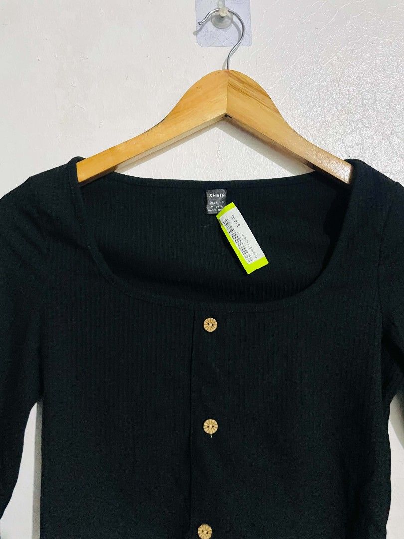 Shein longsleeve top (Category: Activewear) located in San Mateo. Submitted by safeearth21 (Listing ID 1468441317, Image 3). Description: .