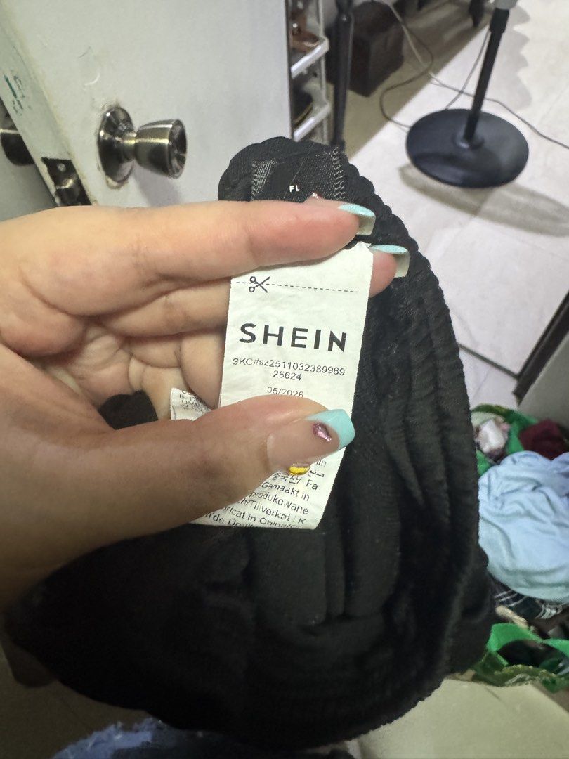 shein pants (Category: Shorts) located in San Pedro. Submitted by wonbnxs (Listing ID 1468396926, Image 2). Description: pre loved! used once lang - ₱400 + sf - pay as u order - mop: gcash or qrph - mod: jnt 📍laguna .