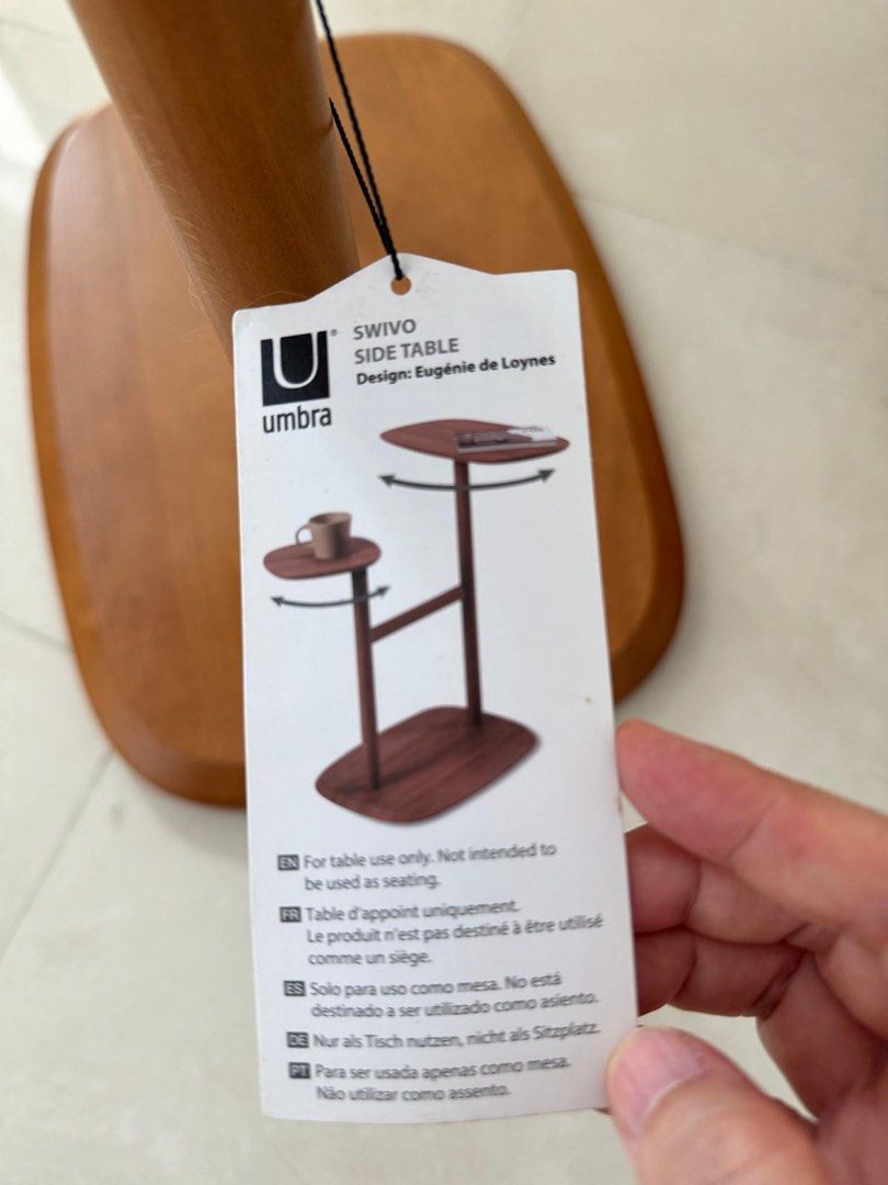 Side table （分類：桌子）位於 Hong Kong。 由 dandan0214 提交（商品編號 1468328294，圖片 3）。簡介： Self pick up cwb Donki front Paterson street。
