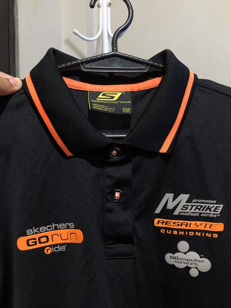 Skechers Polo Shirt (Category: Activewear) located in Manila. Submitted by dianatabangcura (Listing ID 1468449145, Image 3). Description: Skechers Polo Shirt P300 + sf Good as new. 1000/10 condition Loc: Llano, North Caloocan Payment first. No COD J&T / SPX / Lalamove Visit on blue app: Joy Tabangcuraaa.