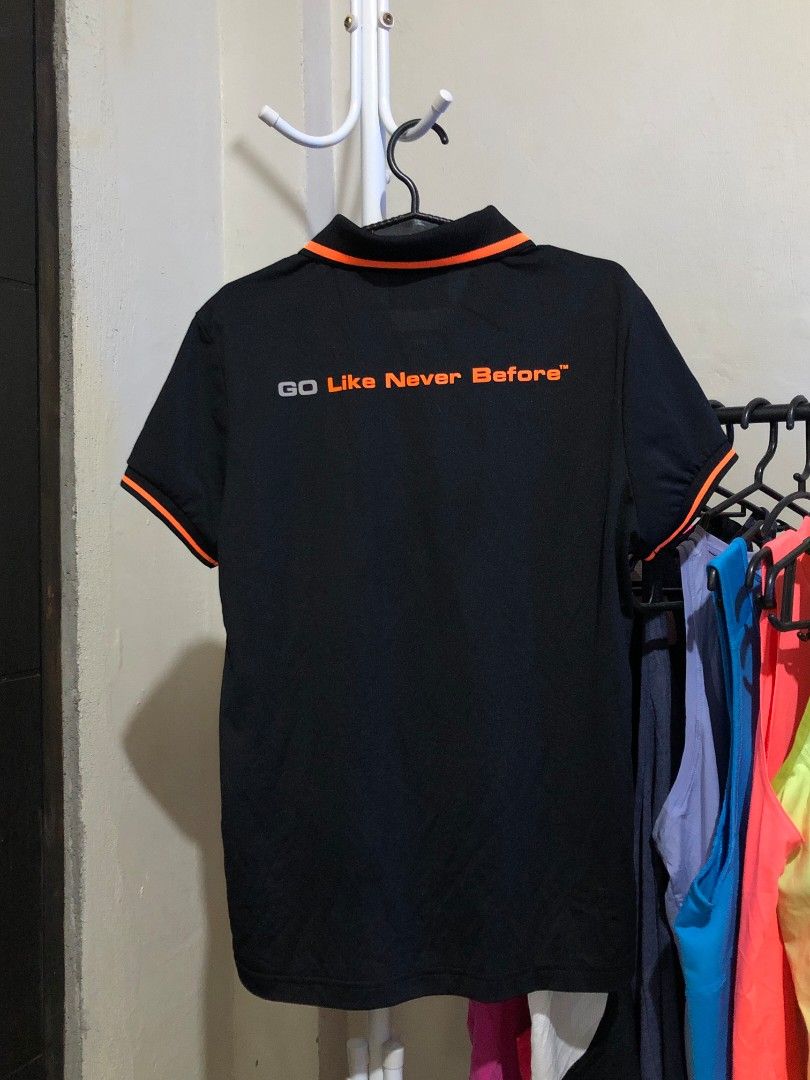 Skechers Polo Shirt (Category: Activewear) located in Manila. Submitted by dianatabangcura (Listing ID 1468449145, Image 2). Description: Skechers Polo Shirt P300 + sf Good as new. 1000/10 condition Loc: Llano, North Caloocan Payment first. No COD J&T / SPX / Lalamove Visit on blue app: Joy Tabangcuraaa.