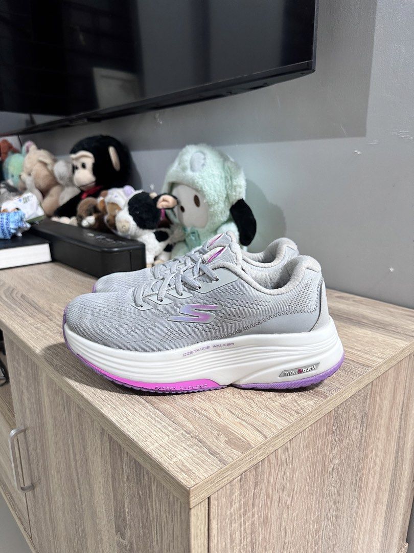 Skechers shoes (Category: Sneakers) located in Manila. Submitted by nilodanzcuadra (Listing ID 1468323836, Image 3). Description: 7 womens Like new Loc: north caloocan.