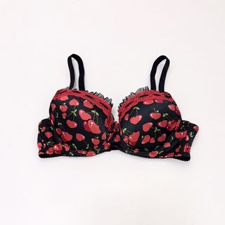 (Category: ) located in . Submitted by k_intimates (Listing ID 1468416687, Image 1). Description: .