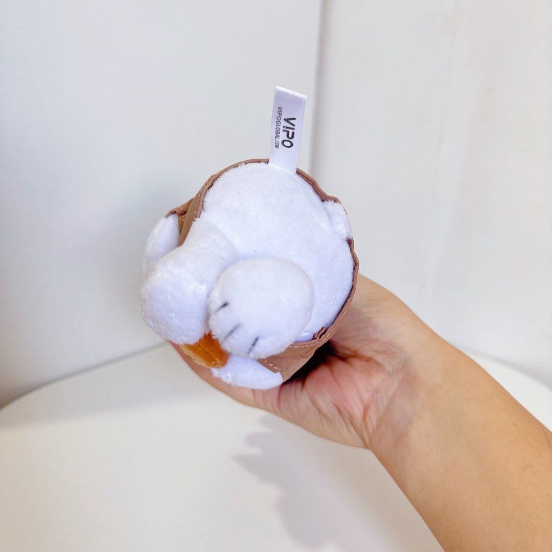 Snoopy’s Brother “Olaf” VIPO holding cookie Keychain (Category: Plushies & Soft Toys) located in Manila. Submitted by ashyyel_ (Listing ID 1468480257, Image 3). Description: .