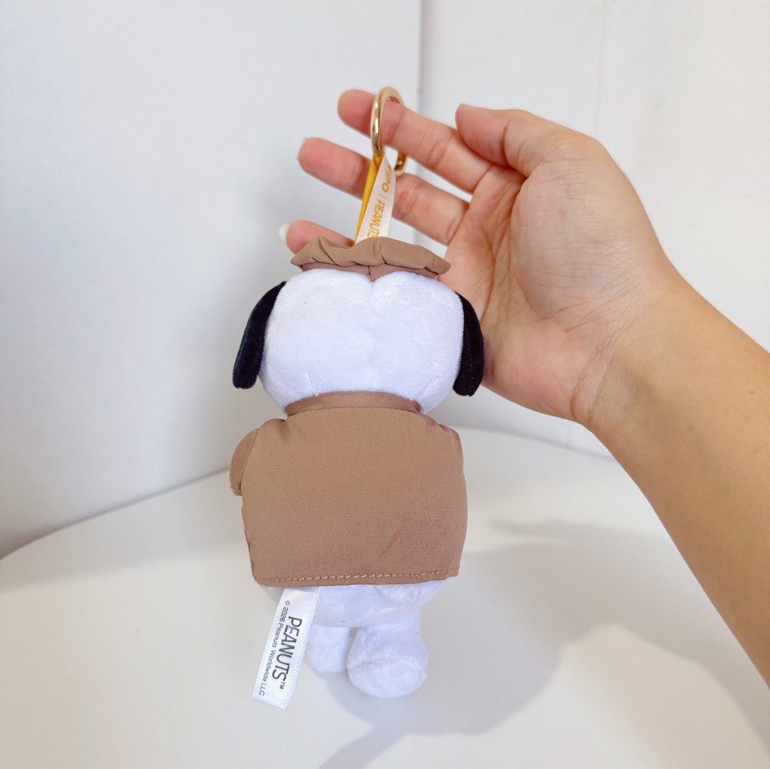 Snoopy’s Brother “Olaf” VIPO holding cookie Keychain (Category: Plushies & Soft Toys) located in Manila. Submitted by ashyyel_ (Listing ID 1468480257, Image 2). Description: .