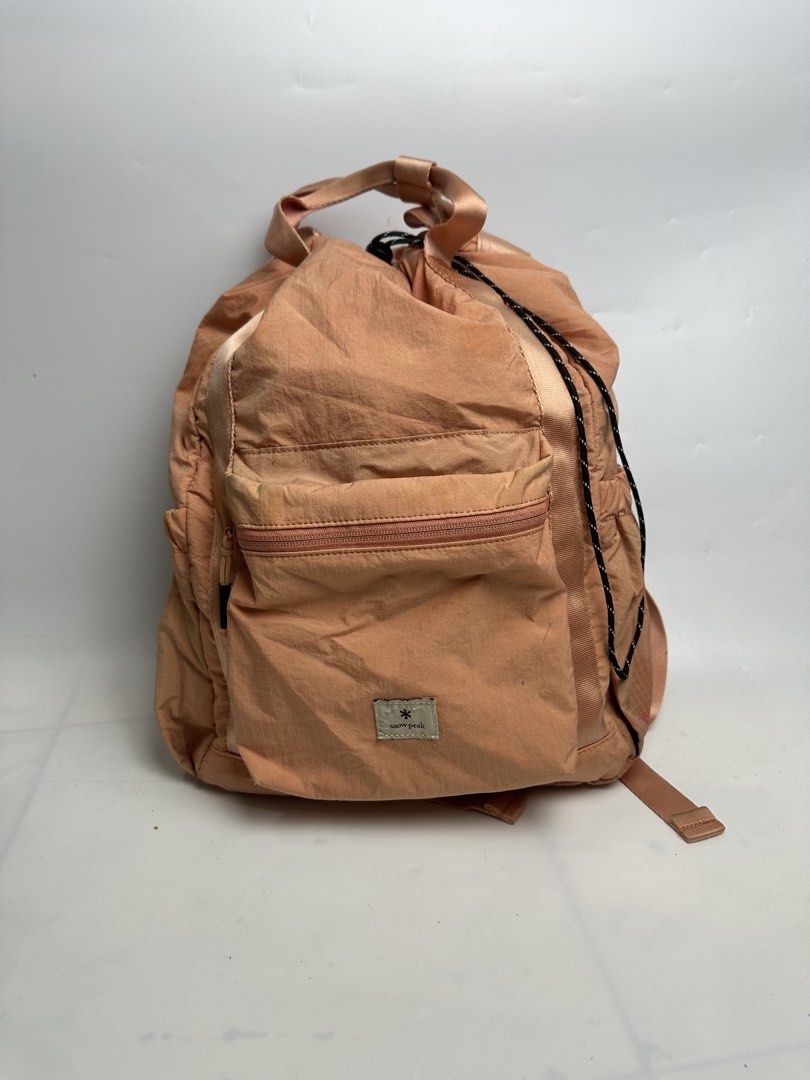 Snowpeak LightWeight Drawstring Backpack (Category: Backpacks) located in Bacolod City. Submitted by 2k.archives (Listing ID 1468392015, Image 1). Description: Authentic Flaw Rubs , Stain ( Need Wash ) Presentable.