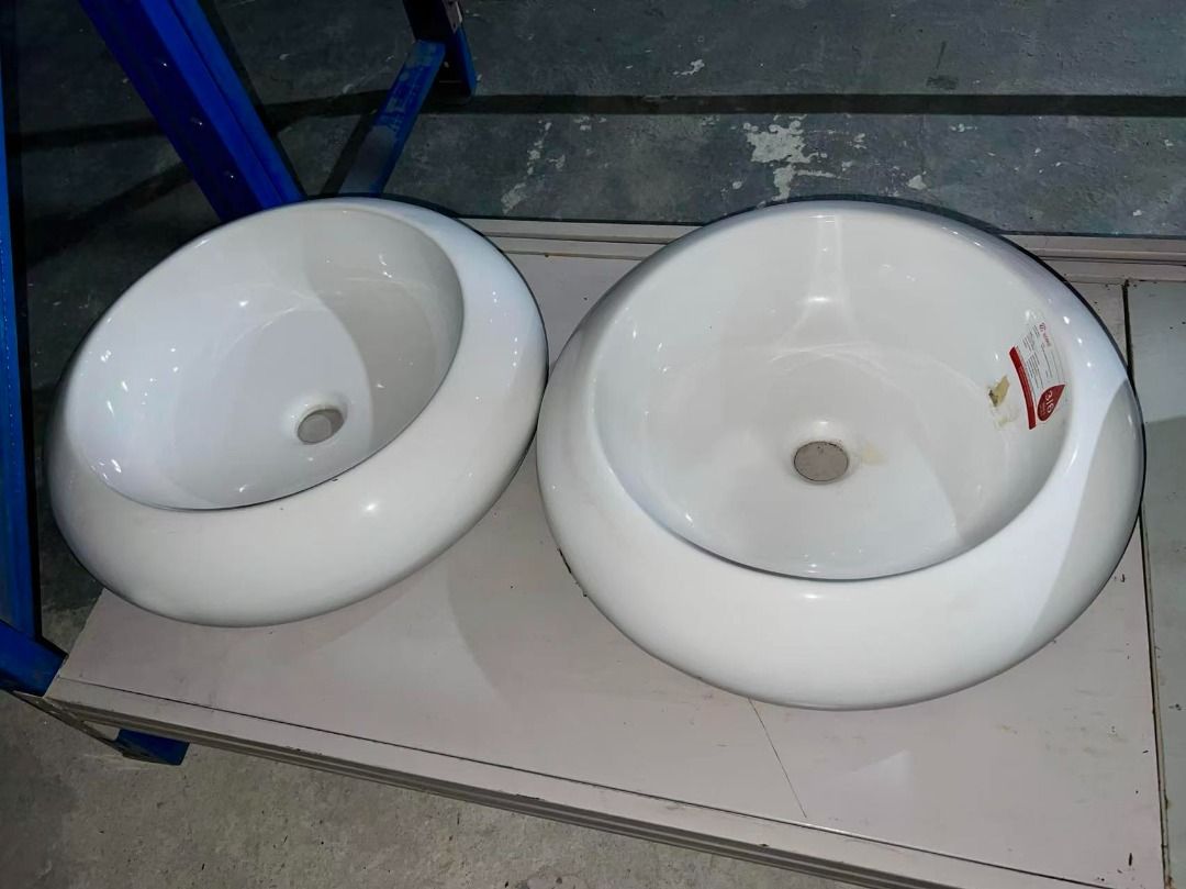 SOHO ceramic sink 49cm sale) (Category: Looking For) located in Paranaque City. Submitted by pilipinashop (Listing ID 1468327790, Image 2). Description: brand new sale code: 218 .