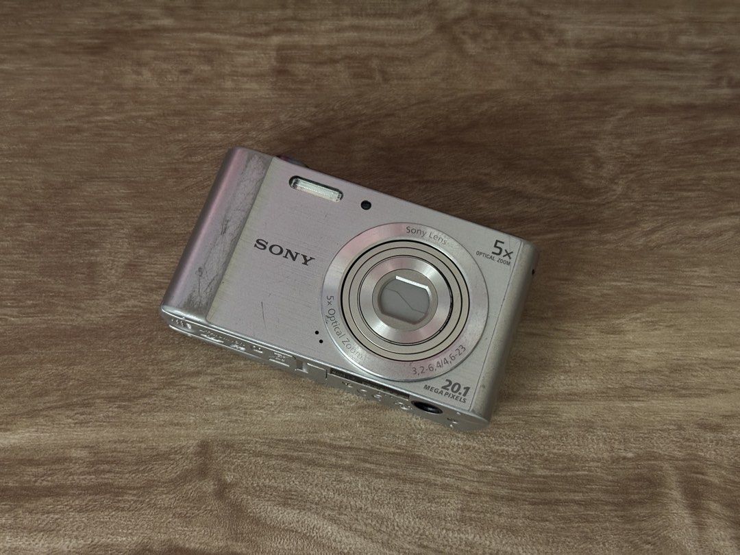 SONY CYBERSHOT DSC-W800 (Category: Cameras) located in Manila. Submitted by digifaves.ph (Listing ID 1468335806, Image 2). Description: SONY CYBERSHOT DSC-W800 SN6002974 ₱4699 20.1MP 5x Optical Zoom Body condition: 6/10 NO FUNCTIONAL ISSUES: flash, zoom, and buttons are all working. lcd leak, minor dusts inclusion: unit, battery, sd card, universal charger, wrist strap, and camera pouch. READY TO USE! Location: Manila Payment Methods: Cash, GCash