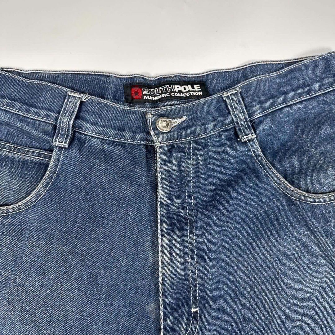 Southpole (Category: Jeans) located in Calasiao. Submitted by nacht.archives (Listing ID 1468300672, Image 3). Description: Y2K South-pole Jorts 👖WAIST: 34-36 👖LENGTH: 26 👖THIGH: 15 👖LEG OPEN: 13 FLAWS: PRICE: 📩 + sf 🚚Local shipping fee (75 to 125php) 💳Mode of payment (Gcash, MariBank, Gotyme).