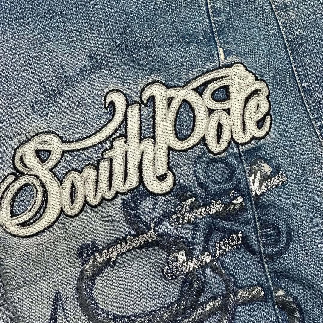 Southpole Anchor (Category: Shorts) located in Calasiao. Submitted by nacht.archives (Listing ID 1468296723, Image 3). Description: Y2K 00’s South-pole Anchor Jorts 👖WAIST: 36 👖LENGTH: 25 👖THIGH: 15 👖LEG OPEN: 13 FLAWS: CHECK THE PHOTO FOR ISSUE PRICE: 📩 + sf 🚚Local shipping fee (75 to 125php) 💳Mode of payment (Gcash, MariBank, Gotyme).