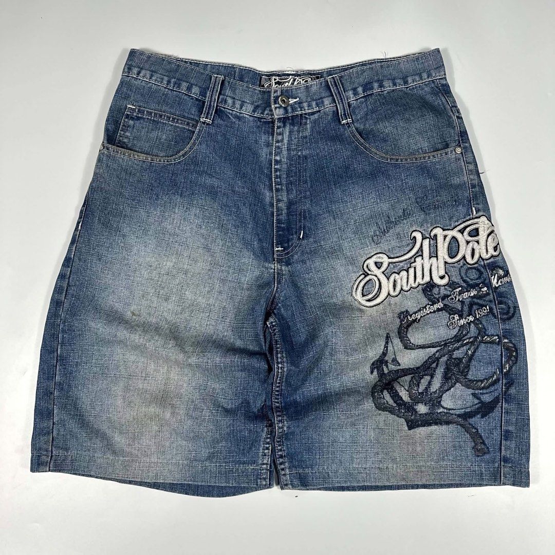 Southpole Anchor (Category: Shorts) located in Calasiao. Submitted by nacht.archives (Listing ID 1468296723, Image 1). Description: Y2K 00’s South-pole Anchor Jorts 👖WAIST: 36 👖LENGTH: 25 👖THIGH: 15 👖LEG OPEN: 13 FLAWS: CHECK THE PHOTO FOR ISSUE PRICE: 📩 + sf 🚚Local shipping fee (75 to 125php) 💳Mode of payment (Gcash, MariBank, Gotyme).