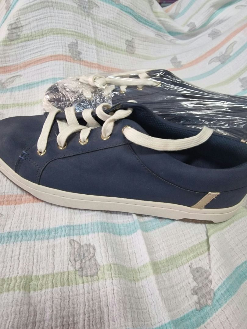 Sperry Charter Navy Size 10 (Category: Sneakers) located in Quezon City. Submitted by jojoleen28 (Listing ID 1468297468, Image 1). Description: .