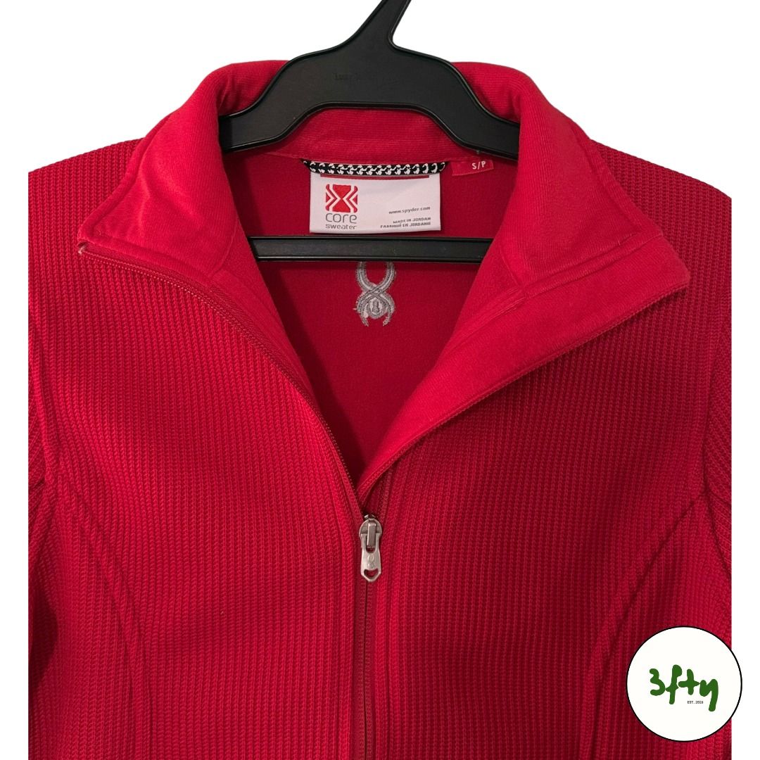 Spyder Red Zip-Up Jacket (Category: Coats, Jackets and Outerwear) located in Baguio. Submitted by 3fty.2600 (Listing ID 1468381515, Image 3). Description: - Brand new with original store retail tag attached - Size: Small-Medium Location: Baguio City Mode of payment: GCash/Bank Transfer Mode of delivery: J&T Express (shouldered by buyer) Meet ups/drop off within Baguio City proper only. Feel free to dm for inquiries, thank you!!.
