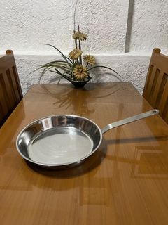 (Category: ) located in . Submitted by doublelkitchenware (Listing ID 1468424031, Image 1). Description: .