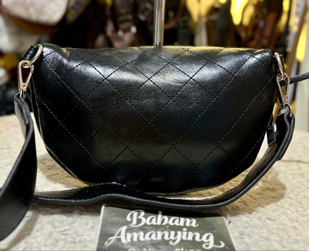 Stradivarius Body Bag (Category: Sling Bags) located in Rizal. Submitted by babamamanyingonlineshop (Listing ID 1468291768, Image 2). Description: .