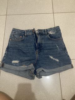 (Category: ) located in . Submitted by daisuki.x0x0 (Listing ID 1468286652, Image 1). Description: .
