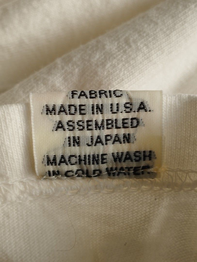 Studio D'Artisan (Category: Tshirts & Polo Shirts ) located in San Fernando. Submitted by nerosales (Listing ID 1468349867, Image 3). Description: - Brand: Studio D'Artisan - Origin: Assembled in JAPAN, fabric made in USA, - Color: White - Graphic: 'S.D. Adventure Denim Airship' design with a pig piloting an airship (front and back) - Ideal for: Studio D'Artisan enthusiasts Small: 17 x 25.5 inches Upper tag is cut. Intact yung dalawang tag sa bab
