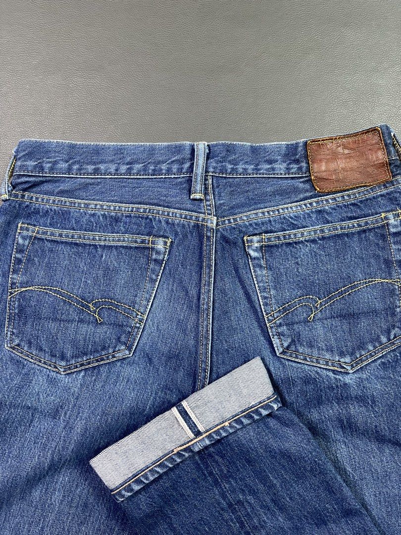 Studio D’Artisan SD107XX (Category: Jeans) located in Caloocan City. Submitted by dapreluv (Listing ID 1468461325, Image 1). Description: Studio D’Artisan SD107XX Width: 31” Front Rise: 9.5” Thigh: 11” Knee: 8.5” Inseam: 29” Leg opening: 7.5” Length: 39” .
