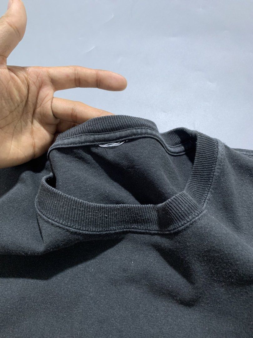 Stussy Dragon (Category: Activewear) located in Mabalacat. Submitted by thrift_trap (Listing ID 1468403315, Image 3). Description: Dimes: W24 x L30 (Size: XL on tag) Condition: Good Issue (s): No tags Color rate: 8.5/10 Cut tags🏷️ Color may vary due lighting‼️.
