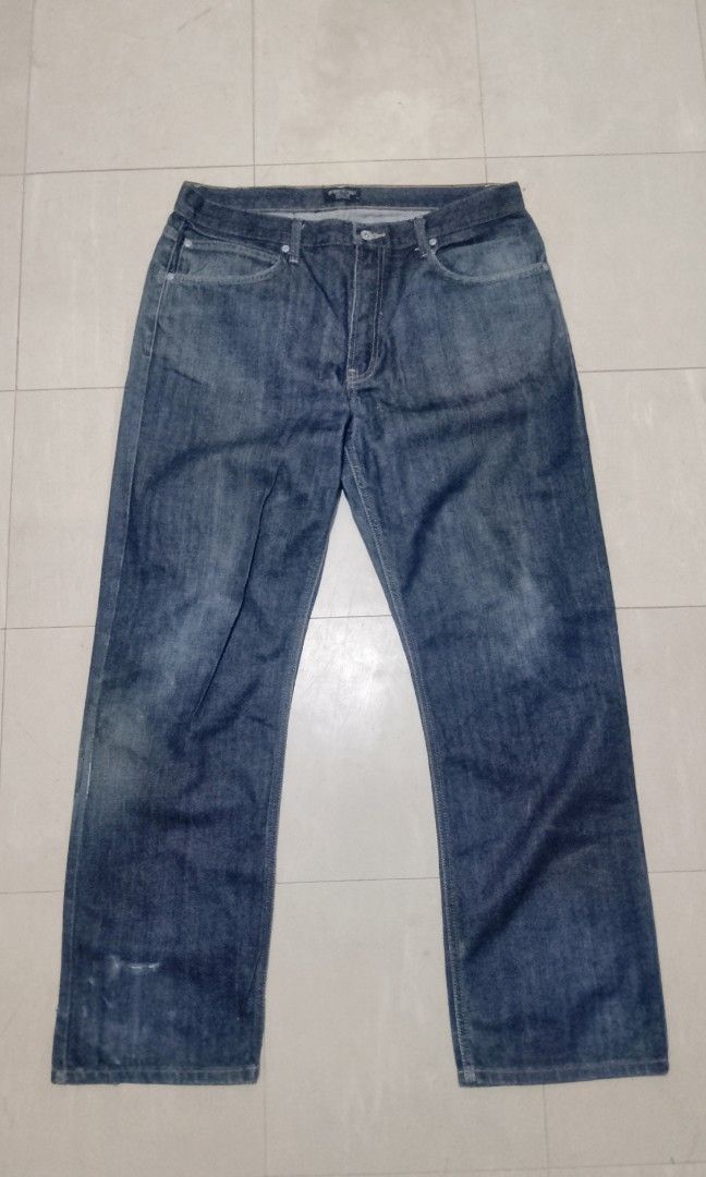 stussy straight cut pants (Category: Jeans) located in Oas. Submitted by yortzzz (Listing ID 1468430886, Image 2). Description: may issue papatahi ko pa 8/10 condi off/legit.