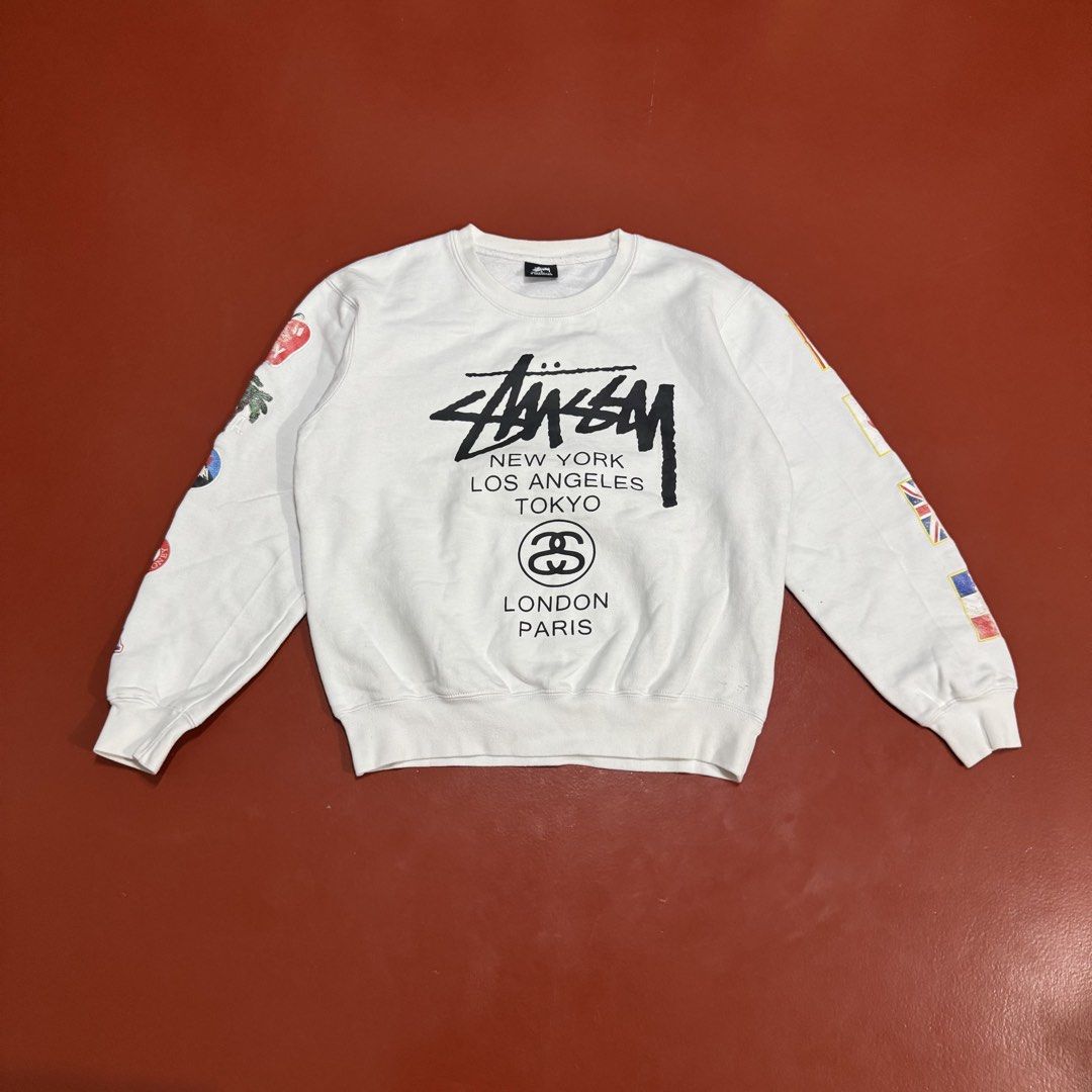 STUSSY WORLDTOUR PULLOVER (Category: Coats, Jackets and Outerwear) located in Pasig City. Submitted by buzzthrifty (Listing ID 1468389843, Image 3). Description: SIZE S-M MEN M-L WOMEN 21x23 AS NEW SANA YUNG ISSUE LAG PRINT SA SLEEVES PERO YUNG SA FRONT AND BACK ALL GOODS .