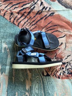 (Category: ) located in . Submitted by streetwear.collections (Listing ID 1468289595, Image 1). Description: .