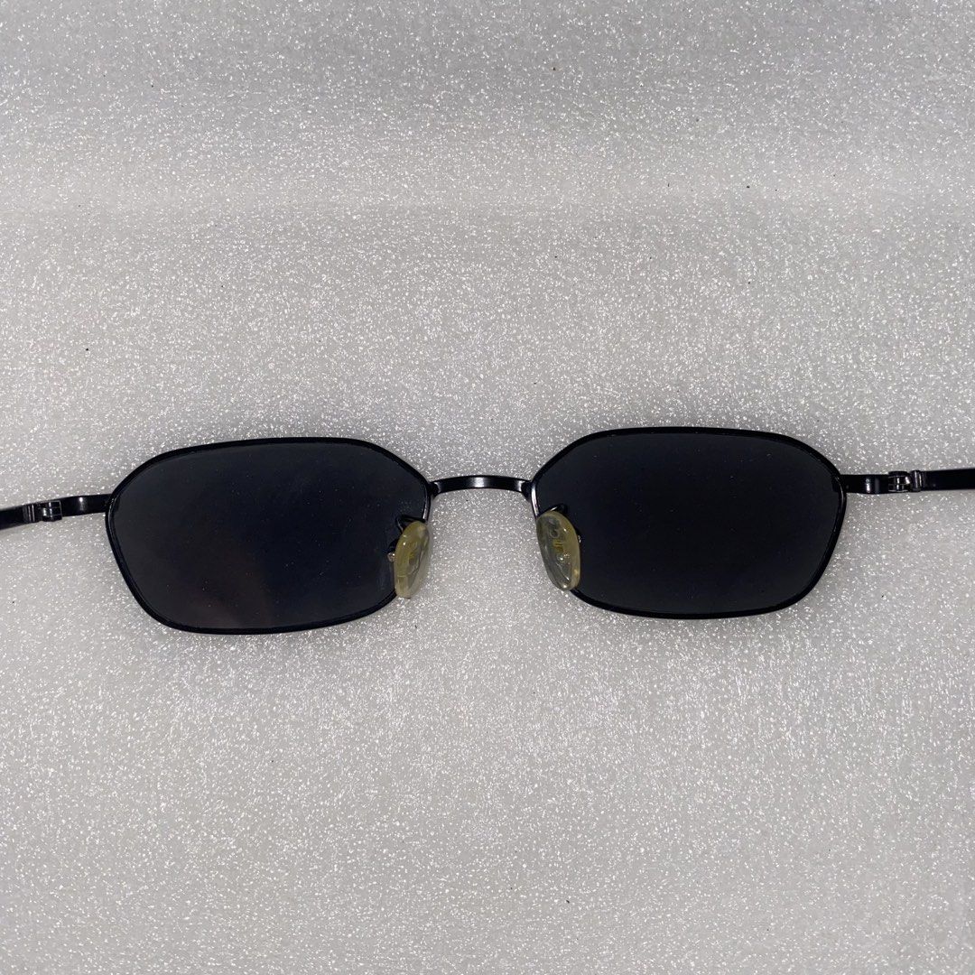 Sunglasses (Category: Sunglasses & Eyewear) located in Bulacan. Submitted by jexmd (Listing ID 1468297773, Image 3). Description: .