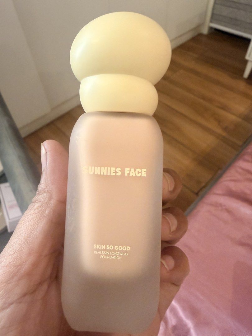 Sunnies foundation (Category: Makeup) located in Quezon City. Submitted by destashingmycloset (Listing ID 1468331178, Image 1). Description: .