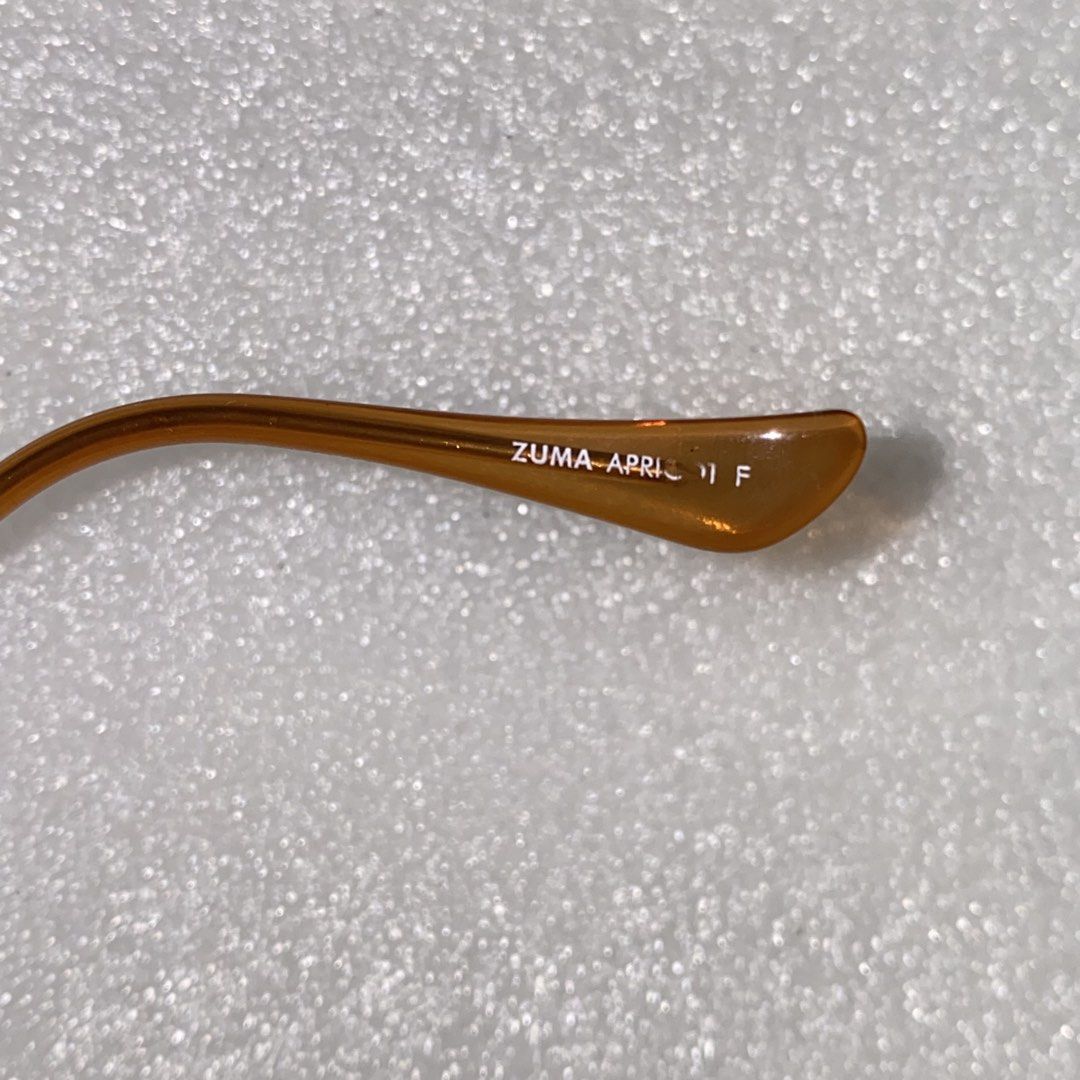 Sunnies Studios Zuma Apricot Sunglasses (Category: Sunglasses & Eyewear) located in Bulacan. Submitted by jexmd (Listing ID 1468296762, Image 3). Description: .