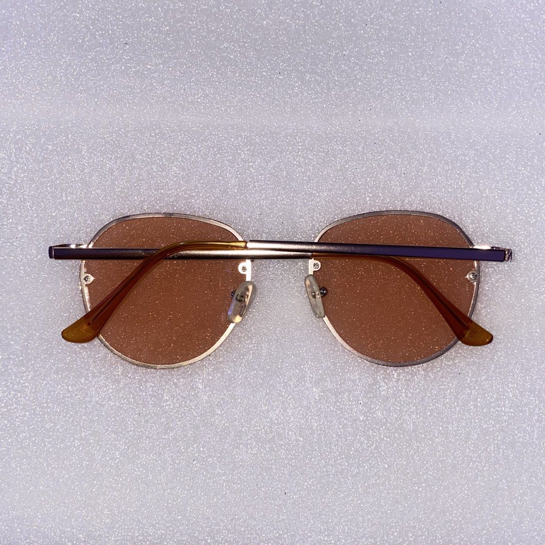 Sunnies Studios Zuma Apricot Sunglasses (Category: Sunglasses & Eyewear) located in Bulacan. Submitted by jexmd (Listing ID 1468296762, Image 2). Description: .