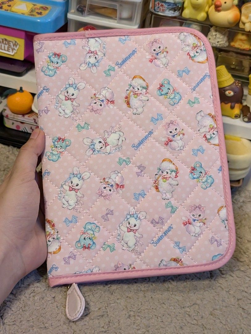 Swimmer Organizer Multi Pouch (Category: Purses & Pouches) located in San Pedro. Submitted by eurisilvers (Listing ID 1468330367, Image 1). Description: — shipping is via J&T Express — mop: gcash, maya, bank transfer — location: san pedro city, laguna.