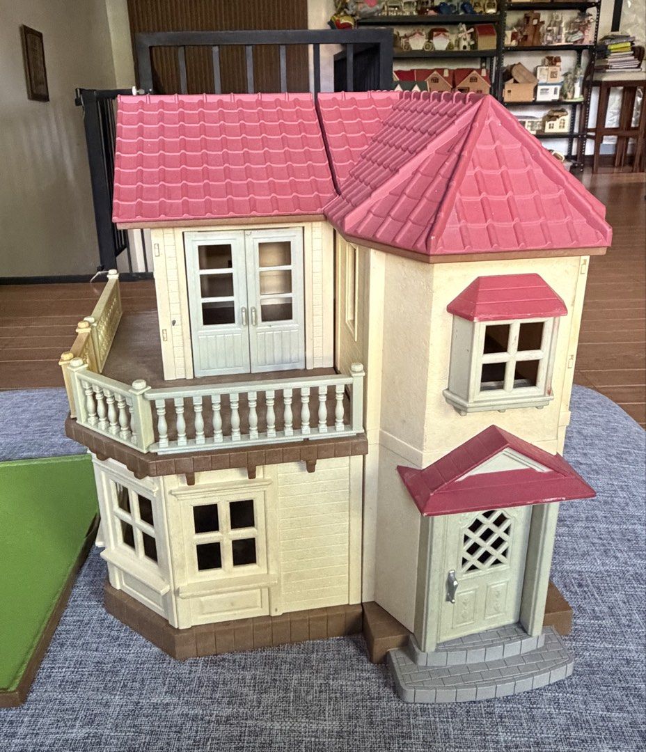 Sylvanian Families Beechwood Hall (Category: Kids Toys) located in Quezon City. Submitted by charleystoystore (Listing ID 1468331196, Image 1). Description: What you see is what you get Can ship all over the phil. Courier: Lalamove/Flash Mop: Gcash Location: North caloocan.