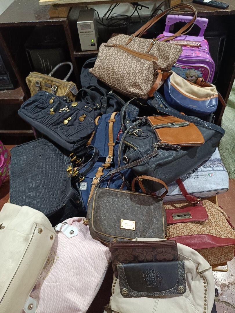 Take all Branded Bags (Category: Luxury Bags & Wallets) located in Batangas. Submitted by shopping_prelove (Listing ID 1468290068, Image 2). Description: Free sf Good condition 28 pcss Branded bags.